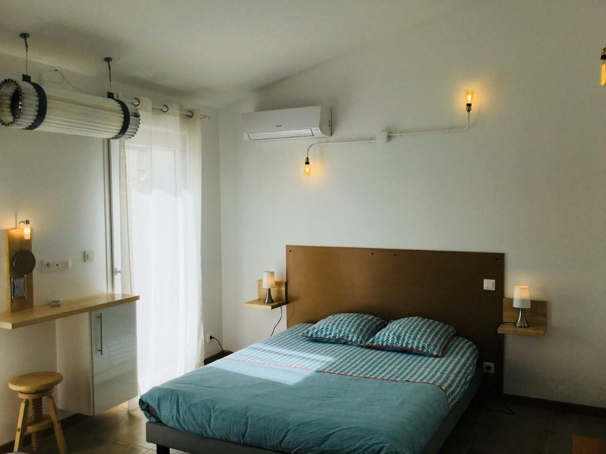 Gite Blanco Y Madera Narbona Zewnętrze zdjęcie
