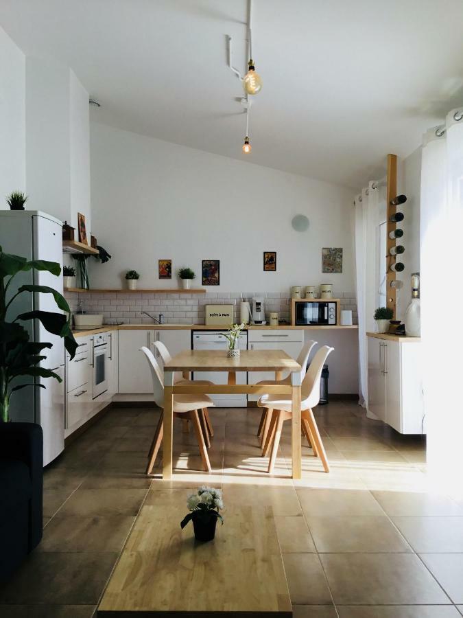 Gite Blanco Y Madera Narbona Zewnętrze zdjęcie